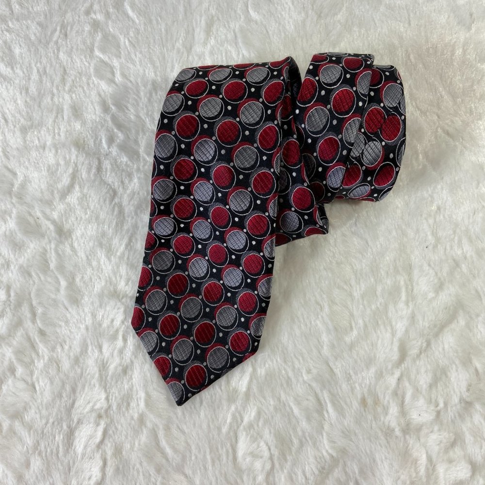 Concepts By Claiborne Handmade Necktie Blk Red Geometric 100% SILK Elegant Tie - Picture 2 of 5